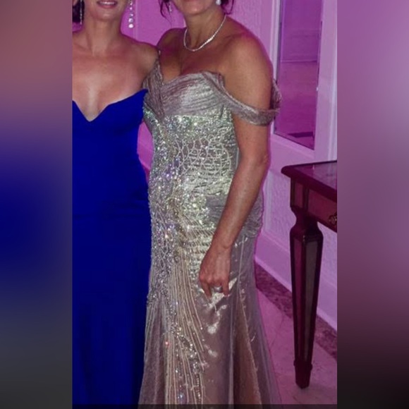 Elegant Gold and Brown Evening Gown - Picture 5 of 6